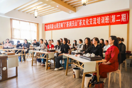 long8唯一官网茶具知识茶与茶文化学习心得“丝路同源•山海交响”——“茶润天山